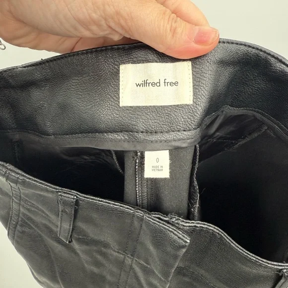 WILFRED‎ FREE Aritzia Black Faux Leather Pants Size 0 - Picture 4 of 5